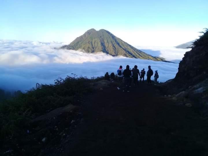 Javalindra Homestay Tour And Travel Banyuwangi  Eksteriør bilde
